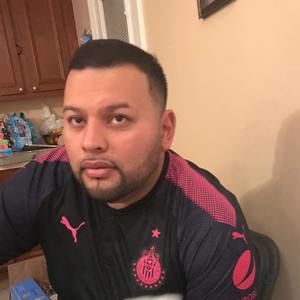 Meet your Posher, Luis